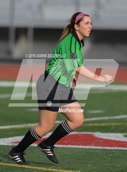 Thumbnail 1 in Maricopa vs. Mountain View (Coyote Classic Tournament) photogallery.