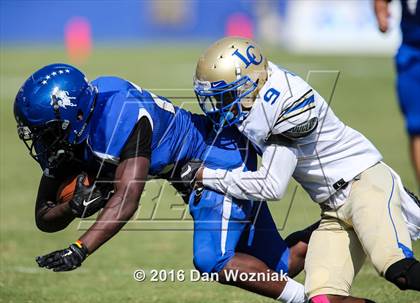 Thumbnail 2 in North Mesquite vs. Lakeview Centennial (Cotton Bowl Stadium Prep Showcase) photogallery.