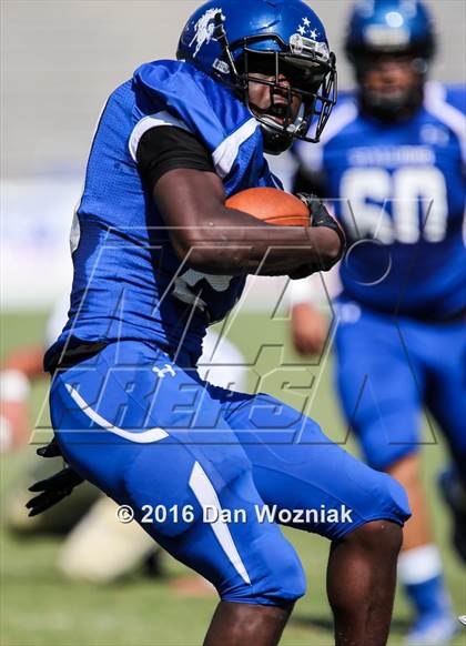 Thumbnail 3 in North Mesquite vs. Lakeview Centennial (Cotton Bowl Stadium Prep Showcase) photogallery.