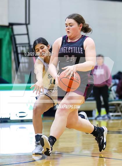 Thumbnail 3 in Santo vs Lingleville (Relentless Runnin' Cats Classic) photogallery.