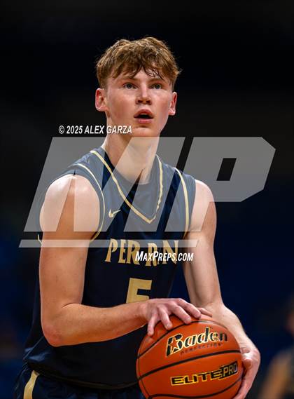 Thumbnail 1 in Turkey Valley vs. Perrin-Whitt (UIL 1A Basketball Division I Final) photogallery.