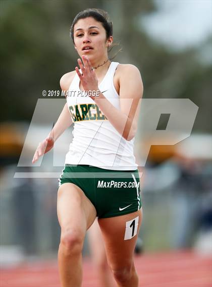 Thumbnail 1 in Kern Invitational photogallery.