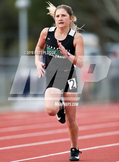 Thumbnail 1 in Kern Invitational photogallery.