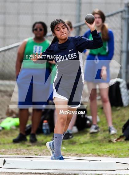 Thumbnail 1 in Kern Invitational photogallery.