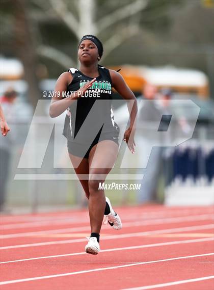 Thumbnail 2 in Kern Invitational photogallery.