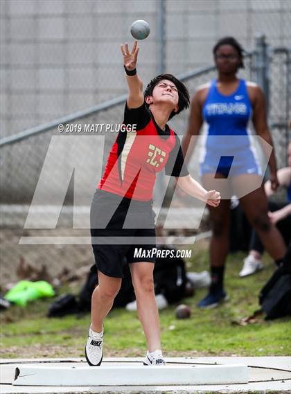 Thumbnail 1 in Kern Invitational photogallery.