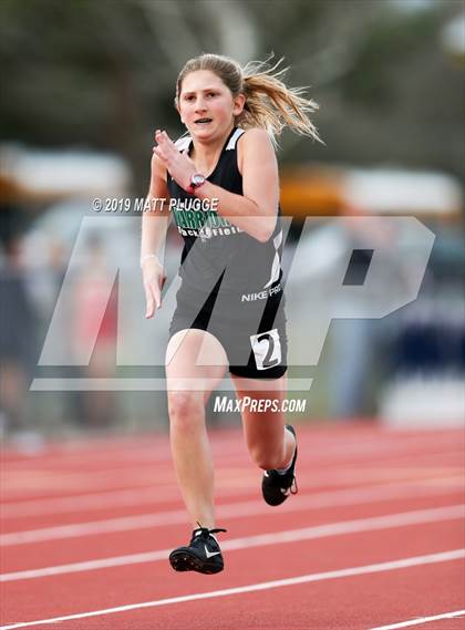 Thumbnail 3 in Kern Invitational photogallery.