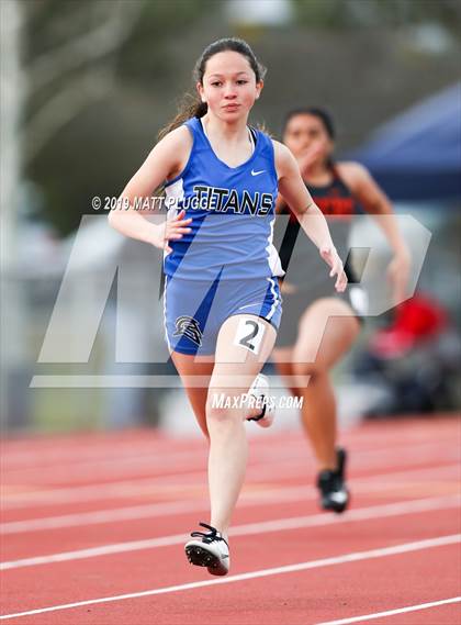 Thumbnail 2 in Kern Invitational photogallery.
