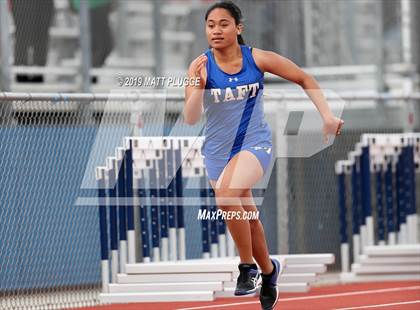 Thumbnail 2 in Kern Invitational photogallery.