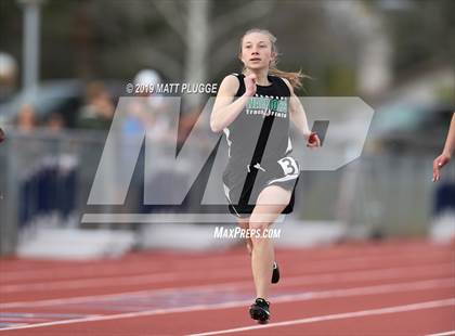 Thumbnail 3 in Kern Invitational photogallery.