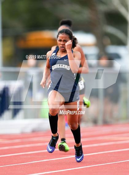 Thumbnail 3 in Kern Invitational photogallery.