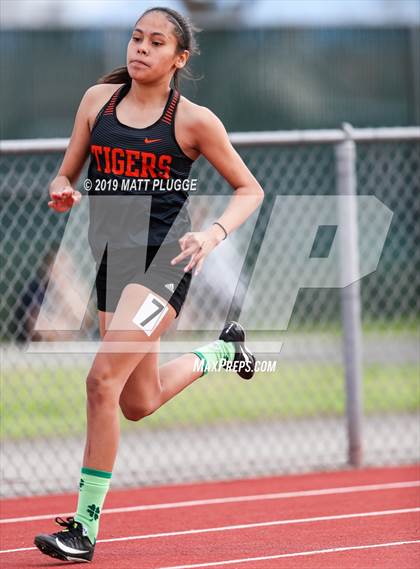 Thumbnail 2 in Kern Invitational photogallery.