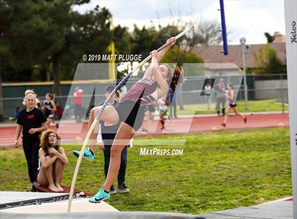 Thumbnail 3 in Kern Invitational photogallery.