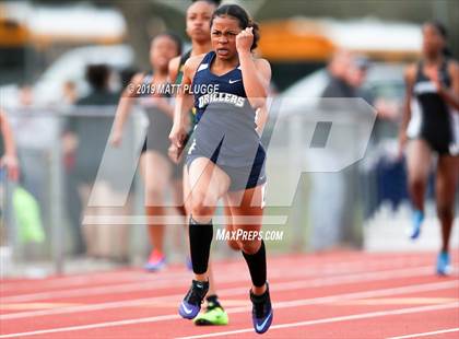 Thumbnail 2 in Kern Invitational photogallery.