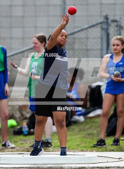 Thumbnail 2 in Kern Invitational photogallery.