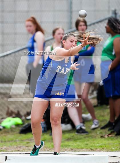 Thumbnail 1 in Kern Invitational photogallery.