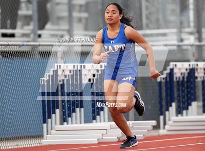 Thumbnail 1 in Kern Invitational photogallery.