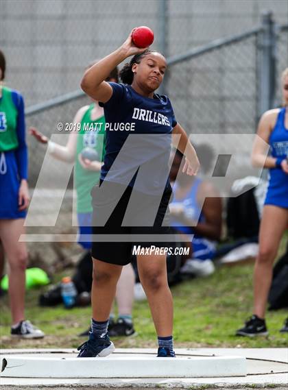 Thumbnail 1 in Kern Invitational photogallery.