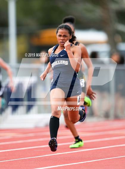 Thumbnail 1 in Kern Invitational photogallery.