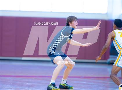 Thumbnail 2 in Mays vs Decatur (Hard In The Paint Classic) photogallery.