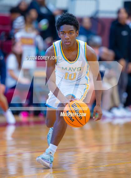 Thumbnail 1 in Mays vs Decatur (Hard In The Paint Classic) photogallery.