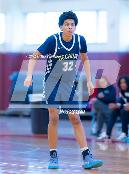 Thumbnail 2 in Mays vs Decatur (Hard In The Paint Classic) photogallery.