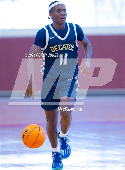 Thumbnail 1 in Mays vs Decatur (Hard In The Paint Classic) photogallery.