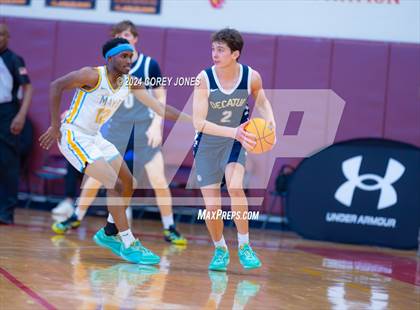 Thumbnail 2 in Mays vs Decatur (Hard In The Paint Classic) photogallery.
