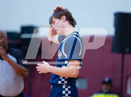 Thumbnail 1 in Mays vs Decatur (Hard In The Paint Classic) photogallery.