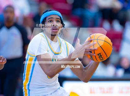 Thumbnail 3 in Mays vs Decatur (Hard In The Paint Classic) photogallery.