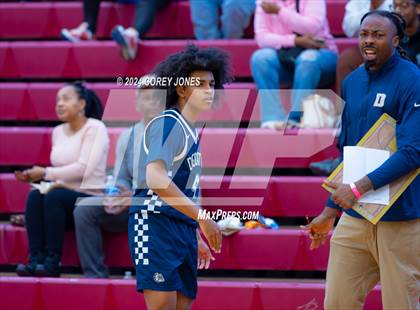 Thumbnail 3 in Mays vs Decatur (Hard In The Paint Classic) photogallery.