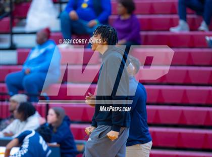Thumbnail 3 in Mays vs Decatur (Hard In The Paint Classic) photogallery.