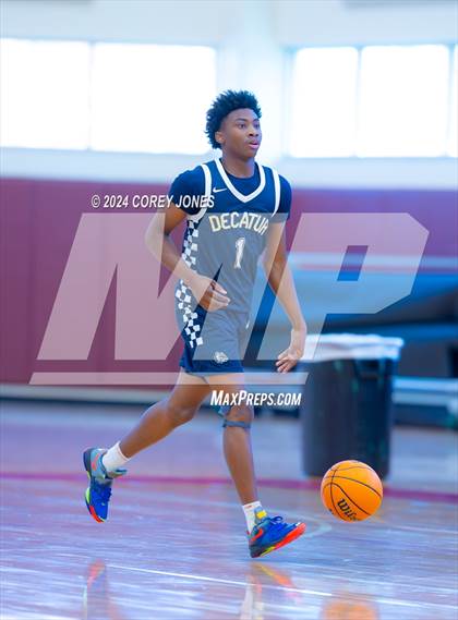 Thumbnail 1 in Mays vs Decatur (Hard In The Paint Classic) photogallery.