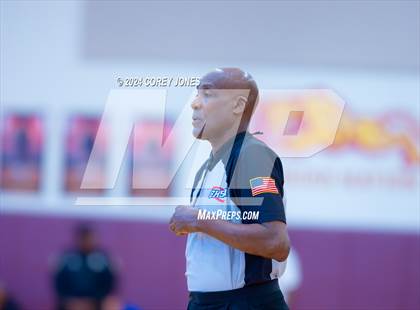 Thumbnail 1 in Mays vs Decatur (Hard In The Paint Classic) photogallery.