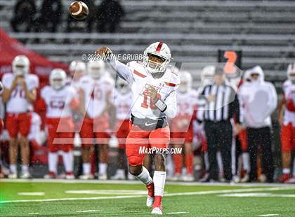 Thumbnail 3 in Crosby @ Longview (UIL 5A D1 Bi-District Playoff) photogallery.