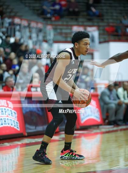 Thumbnail 2 in Pike vs. Lawrence Central photogallery.