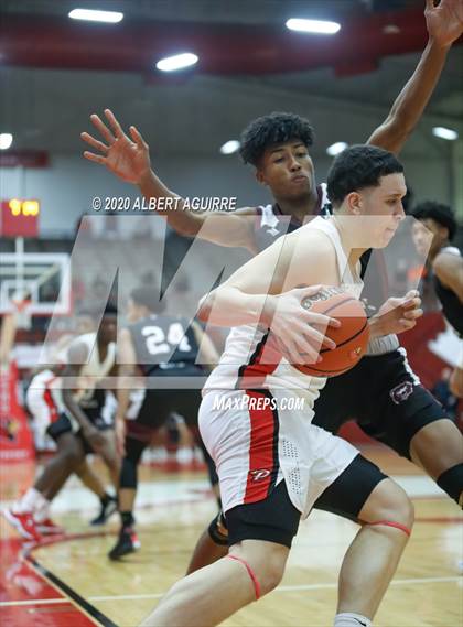 Thumbnail 3 in Pike vs. Lawrence Central photogallery.