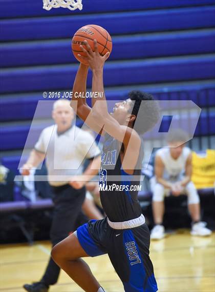 Thumbnail 1 in East Central vs Lehman (Boerne ISD Tournament) photogallery.
