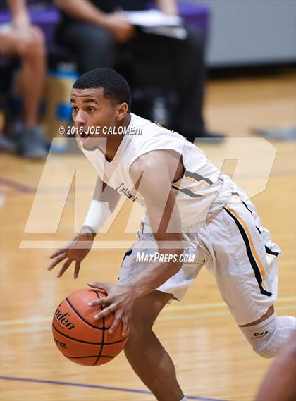 Thumbnail 2 in East Central vs Lehman (Boerne ISD Tournament) photogallery.