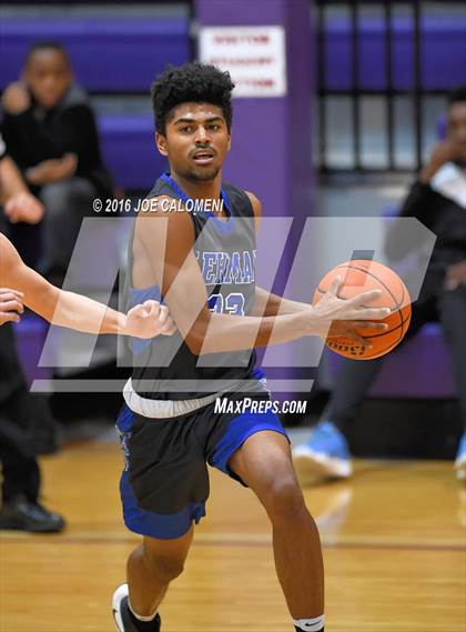 Thumbnail 3 in East Central vs Lehman (Boerne ISD Tournament) photogallery.