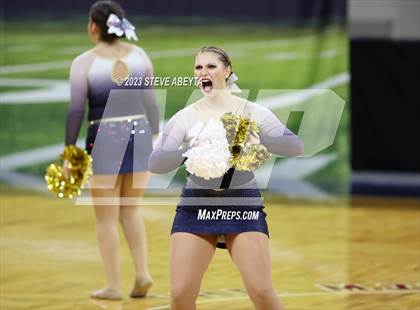 Thumbnail 2 in Mullen CHSAA Spirit Poms photogallery.