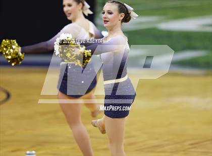 Thumbnail 2 in Mullen CHSAA Spirit Poms photogallery.