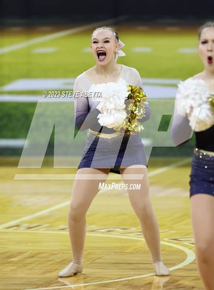 Thumbnail 3 in Mullen CHSAA Spirit Poms photogallery.