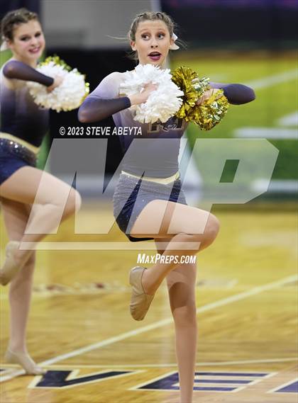 Thumbnail 2 in Mullen CHSAA Spirit Poms photogallery.
