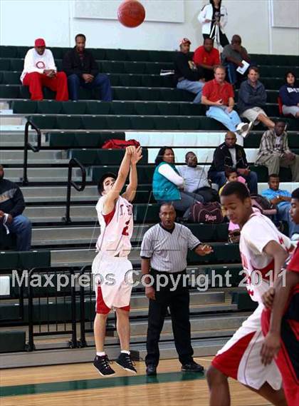 Thumbnail 3 in St. Thomas Catholic vs Glen Oaks (Texas Jamboree) photogallery.