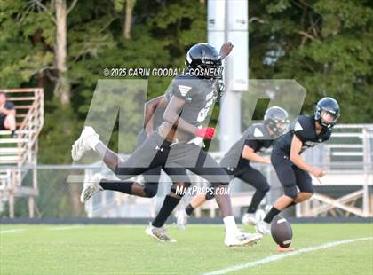 Thumbnail 2 in JV: Croatan @ Havelock photogallery.