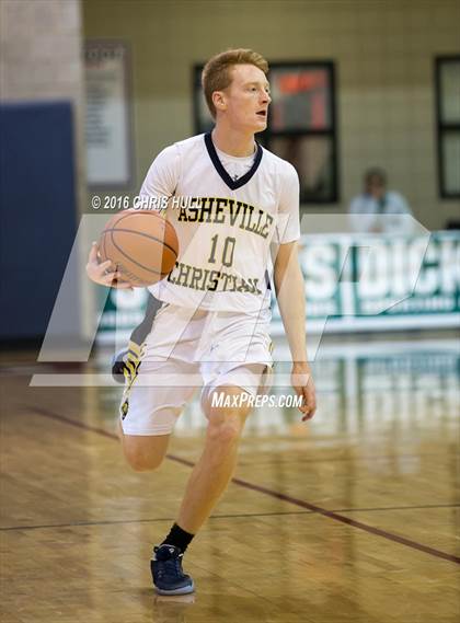 Thumbnail 1 in Lee vs. Asheville Christian Academy (Hoodie's House Hoops Classic) photogallery.