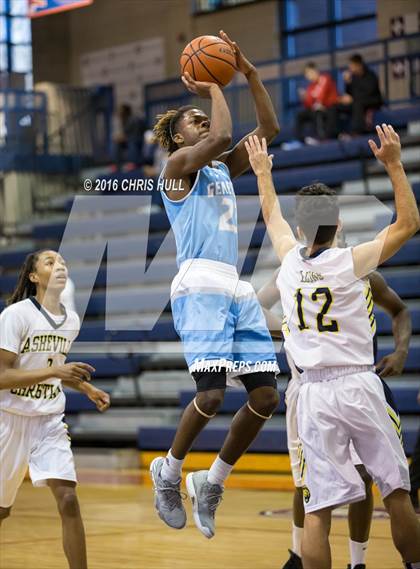 Thumbnail 1 in Lee vs. Asheville Christian Academy (Hoodie's House Hoops Classic) photogallery.