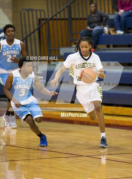 Thumbnail 2 in Lee vs. Asheville Christian Academy (Hoodie's House Hoops Classic) photogallery.