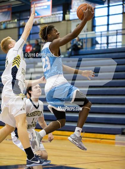 Thumbnail 3 in Lee vs. Asheville Christian Academy (Hoodie's House Hoops Classic) photogallery.